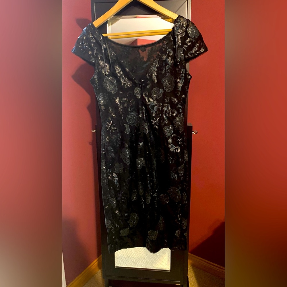 Calvin Klein Dress The little black dress